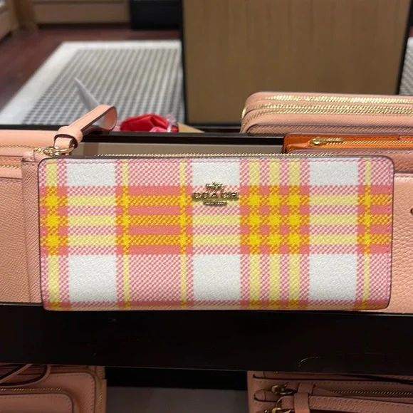 Coach Slim Wallet With Garden Plaid Print
IM/Taffy Multi NWT - Picture 1 of 16